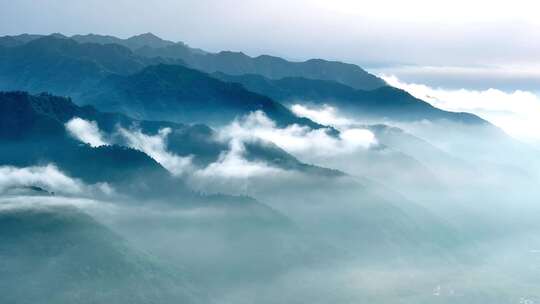 山区 云海 云雾 雾气环绕