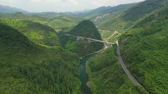 原创 湖北恩施宣恩县平地坝大桥山谷风光