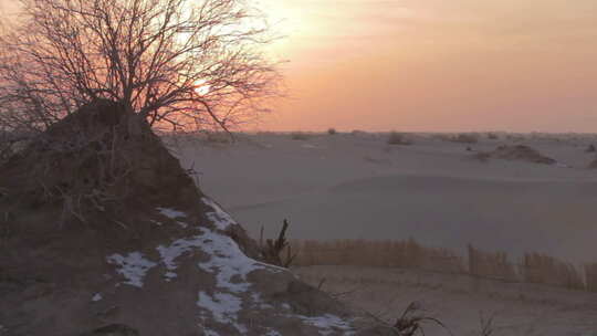 塔克拉玛干沙漠日落延时摄影 移动拍摄