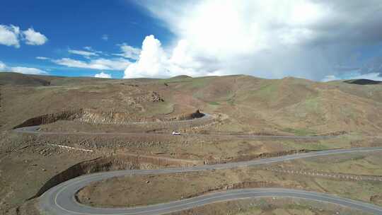 自驾西藏盘山公路航拍 S弯山路 蓝天白云