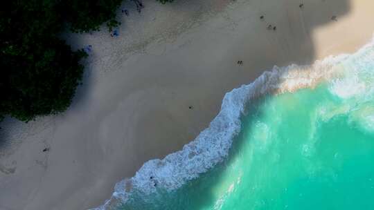 巴厘岛佩妮岛精灵沙滩航拍视频素材模板下载