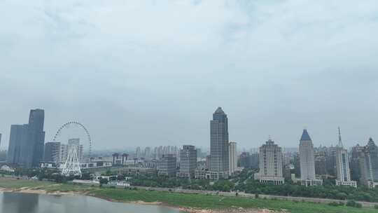 南昌市红谷滩新区航拍南昌之星摩天轮风光