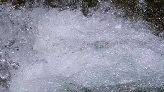 河边流水河流河水小溪山泉泉水流体液体水流