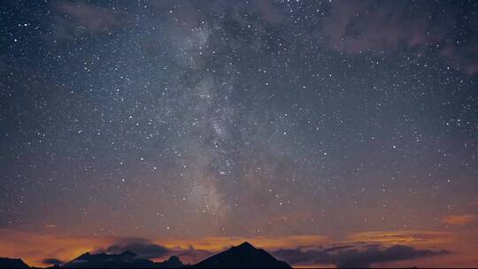 夜晚星空流星山区唯美延时