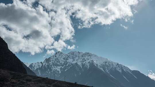 雪山自然风光全景