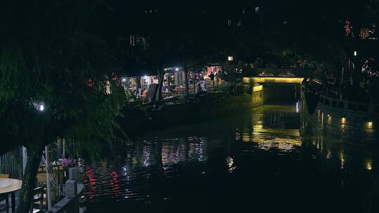 江南古镇夜景