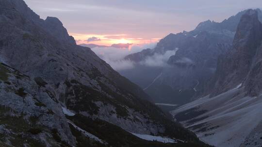 航拍阿尔卑斯山景观
