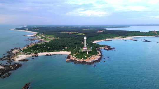 航拍海南省文昌市木兰湾航海灯塔海岸线风景