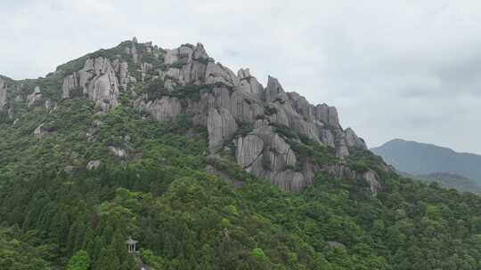 航拍福建宁德福鼎太姥山海上仙山风光