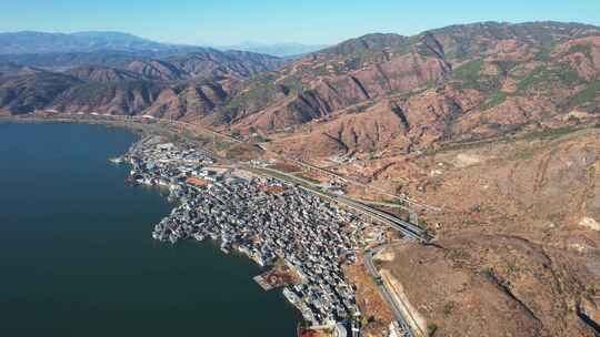 航拍云南旅游大理洱海双廊古镇民居街景