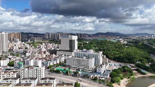 深圳市龙华区中心医院