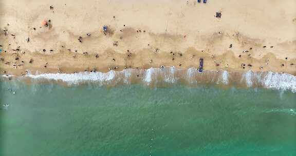 海滩沙滩海浪海边海水0735