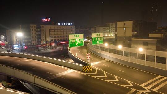 疫情下洛阳城市交通夜景