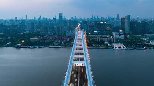 航拍大范围延时上海卢浦大桥夜景车流