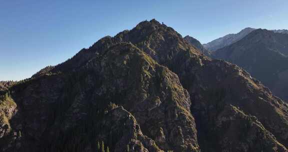 天山天池秋景航拍