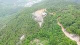 航拍大山风景 飞行基地高清在线视频素材下载