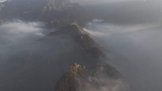 秋季壮美山河红叶