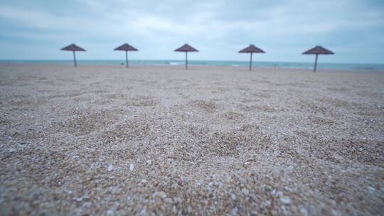 寂静的沙滩和海浪视频素材模板下载