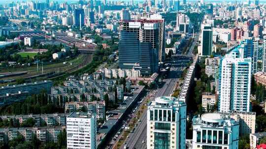 乌克兰 基辅城市高楼与道路鸟瞰全景