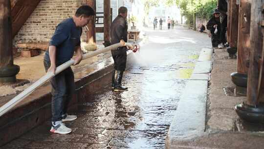 水管龙头冲洗地面