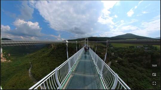 本溪大峡谷 钢索桥