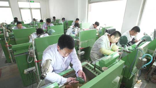 翡翠玉石雕刻工厂