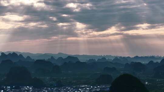 航拍广西桂林十万大山风光喀斯特地貌视频素材模板下载