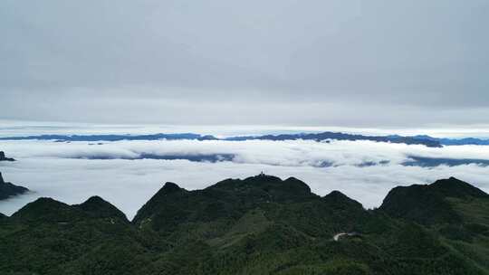 广元龙神阁及望远山绵延群山秀丽中华