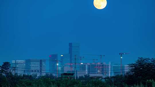 月亮从城市建筑升起 西安视频素材模板下载