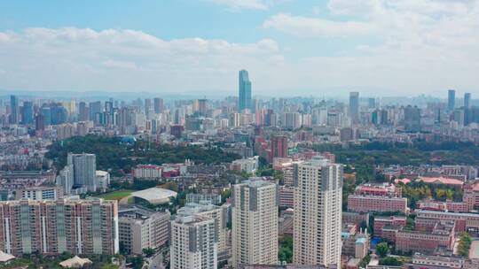 协信天地楼顶航拍昆明全景