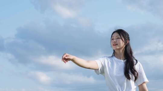 折纸飞机大学生青春感希望光明