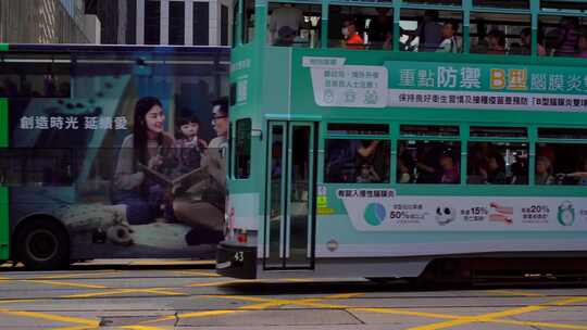 香港叮叮车车流行人街景