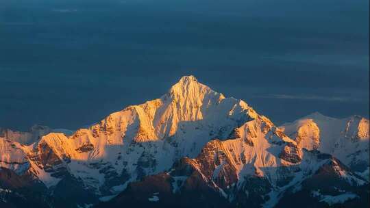 重阳登高日照金山史诗感励志风光视频