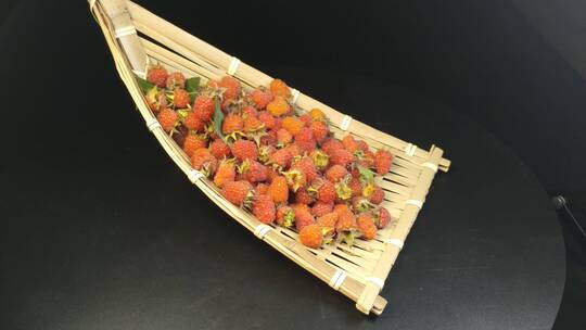 农村美食刺泡树莓山莓