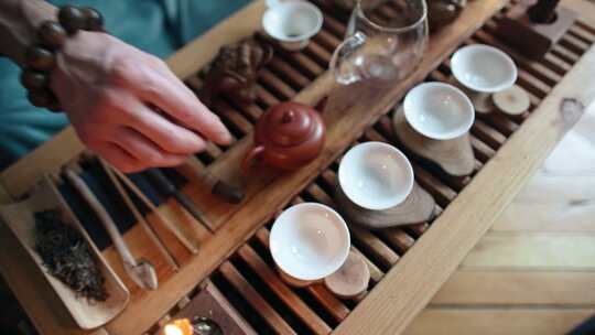 中国茶道倒茶泡茶饮茶文化