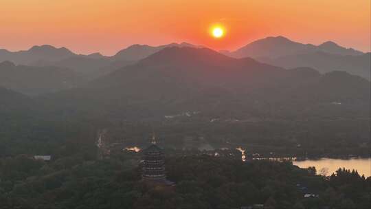 航拍杭州雷峰塔日落