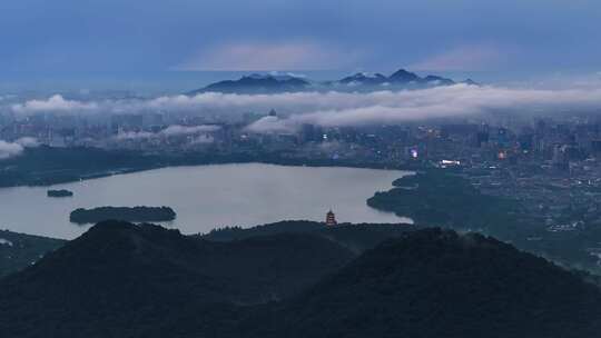 杭州西湖云雾全景