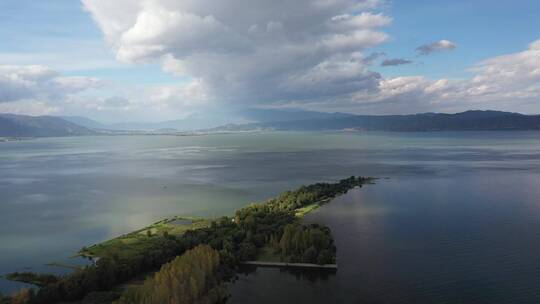 云南大理喜洲洱海海舌生态公园风光