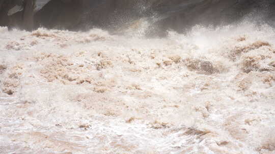 云南虎跳峡汹涌江河湖海高清视频