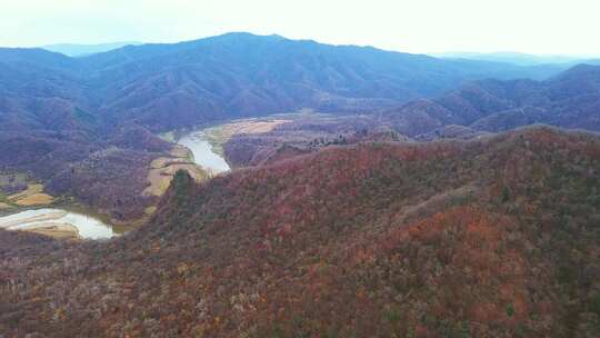 航拍抚松沿途二道松花江风光