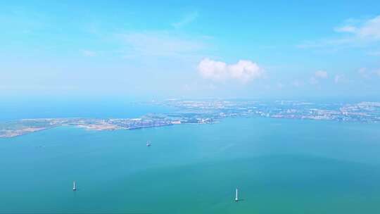 海南儋州海花岛城市建筑旅游度假，夏天蓝天