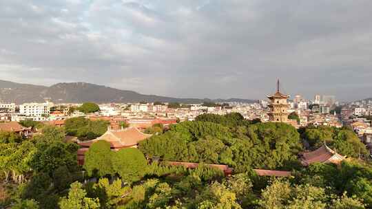 航拍泉州开元寺东西塔