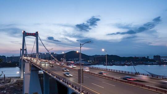 福建厦门海沧大桥夜景车流延时摄影