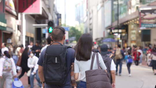 繁忙香港行人过马路