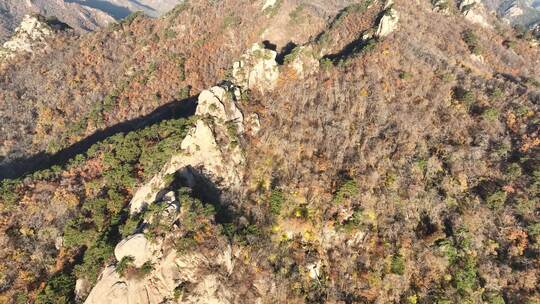 航拍千山山巅石峰