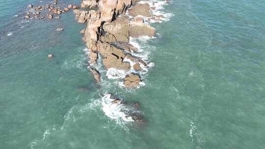 大海航拍海上礁石海水海洋风光海天一线风景