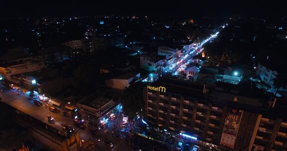 泰国旅游视频泰国灯光夜市一条街
