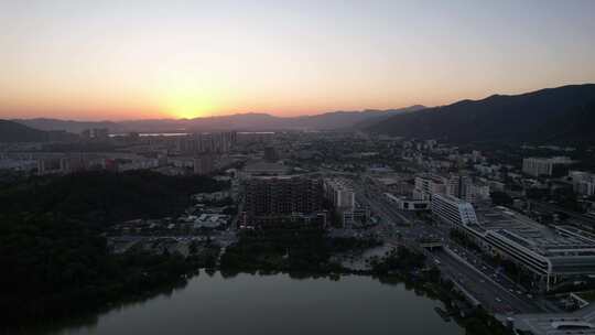 广东肇庆城市日落晚霞夕阳航拍