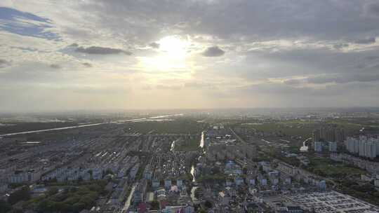 日落时分的中国郊区