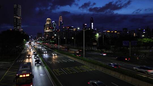 深圳滨河大道晚高峰马路的车流视频素材模板下载